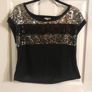 Crop top with sequins